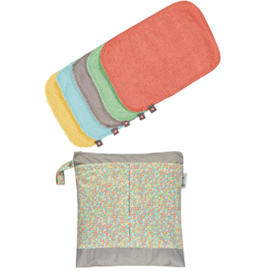 Close-pop-in-reusable-baby-wipes-pastel